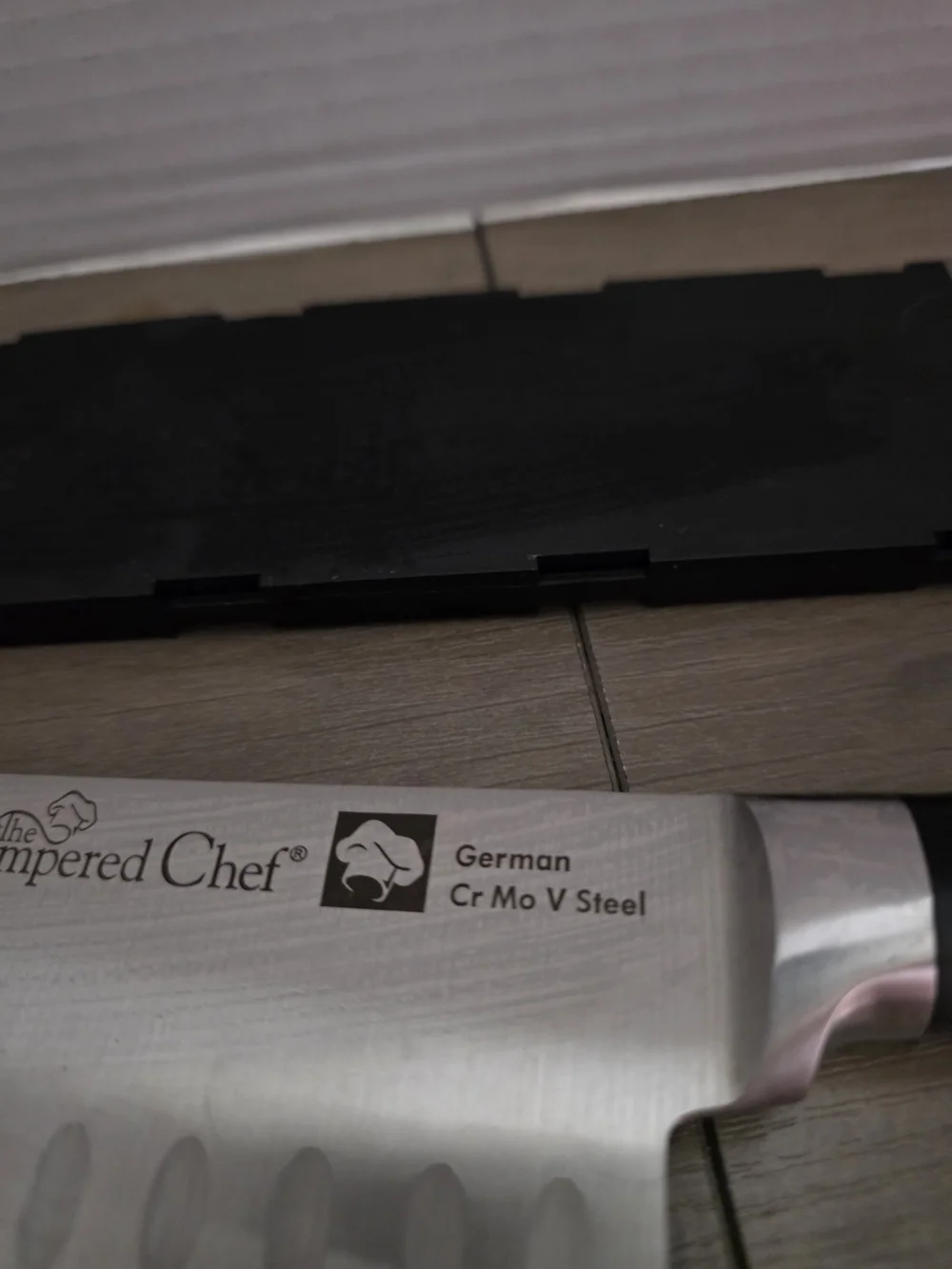 The Pampered Chef Santoku Knife German Stainless Steel Blade With Cover Black